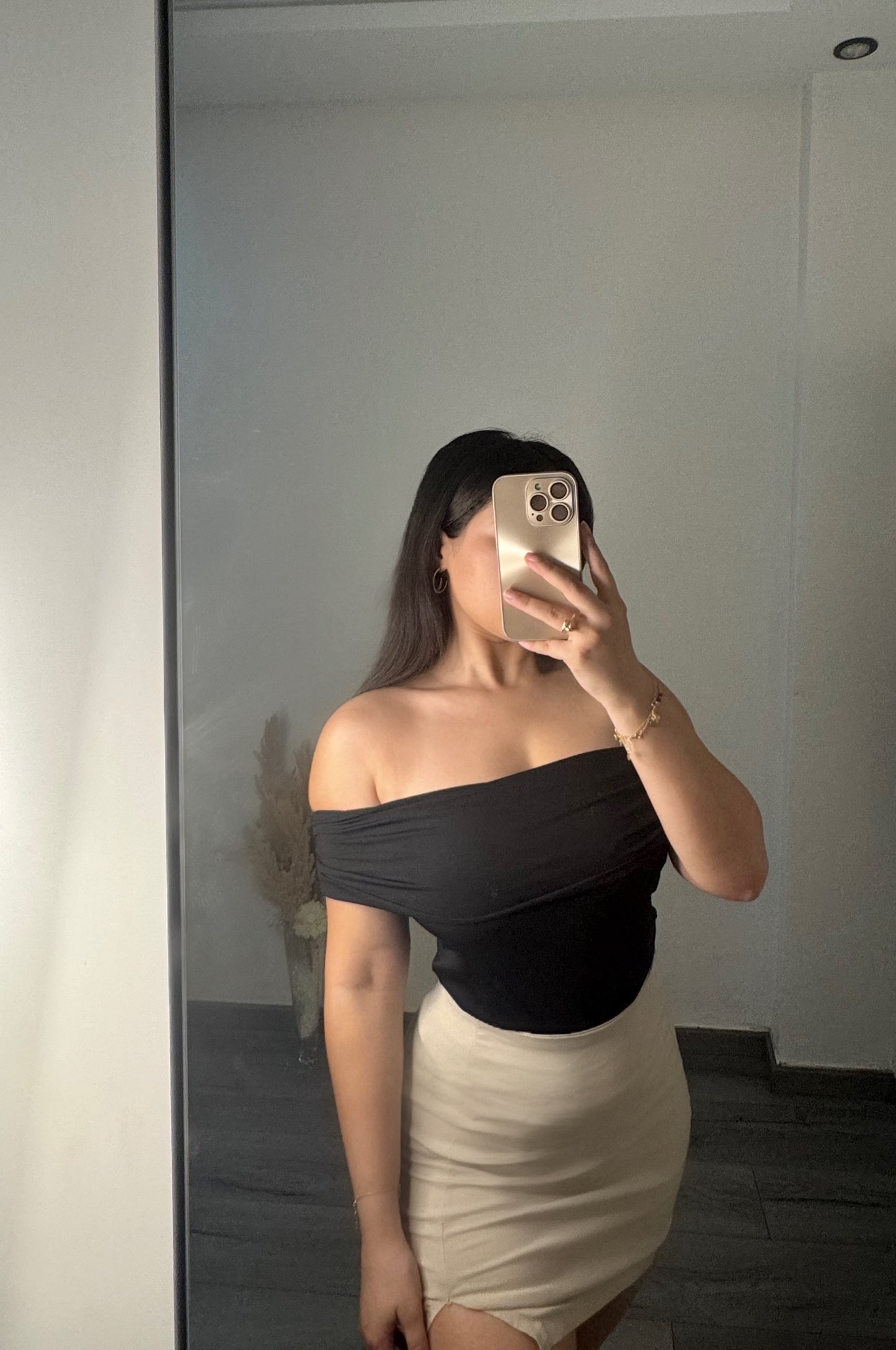 Off shoulders top